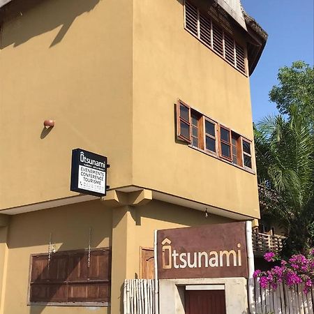 Hotel Otsunami Lomé Exteriér fotografie